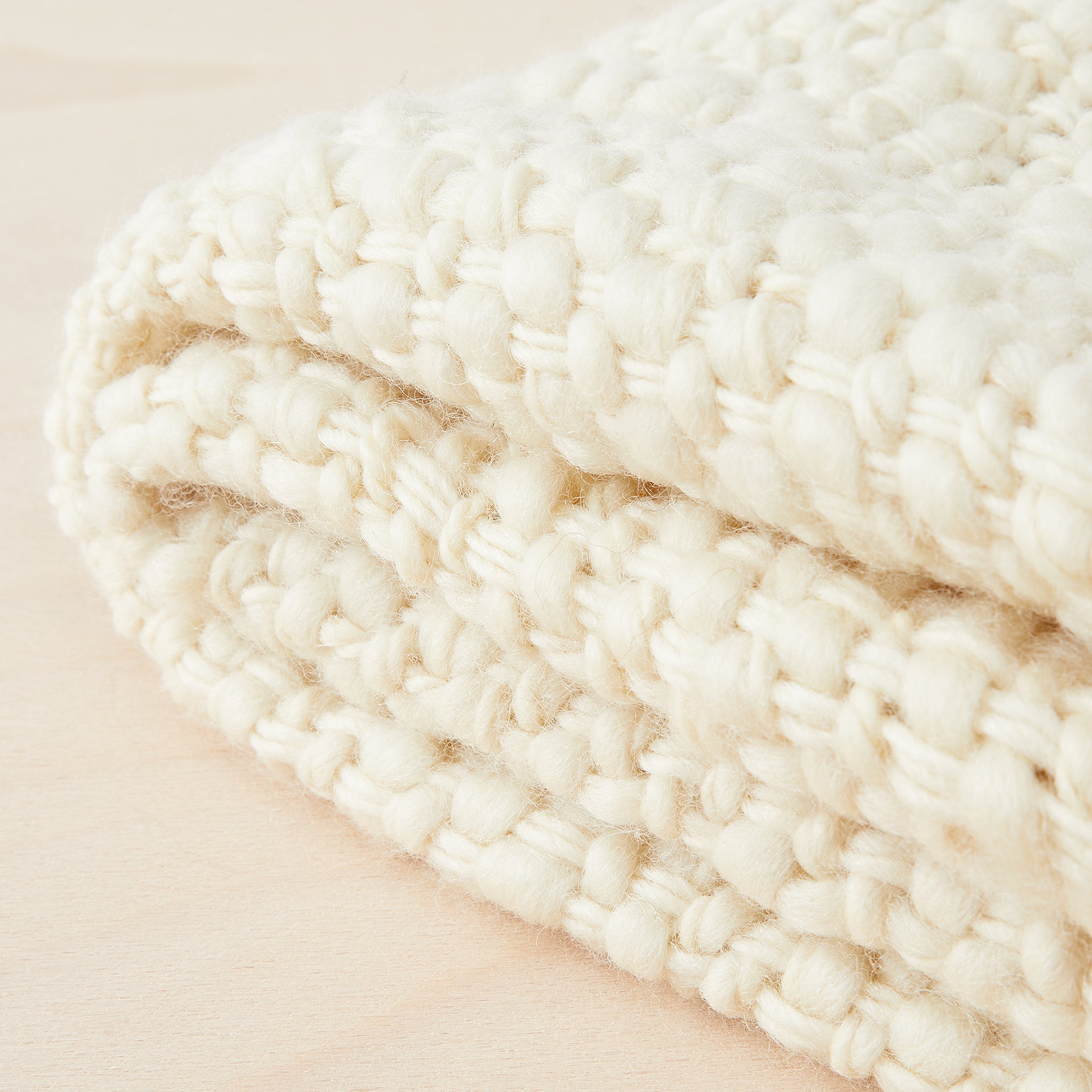 Hand woven merino wool blanket Sueño, detail - By Native