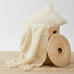 Hand woven merino wool blanket Sueño and laundry basket - By Native