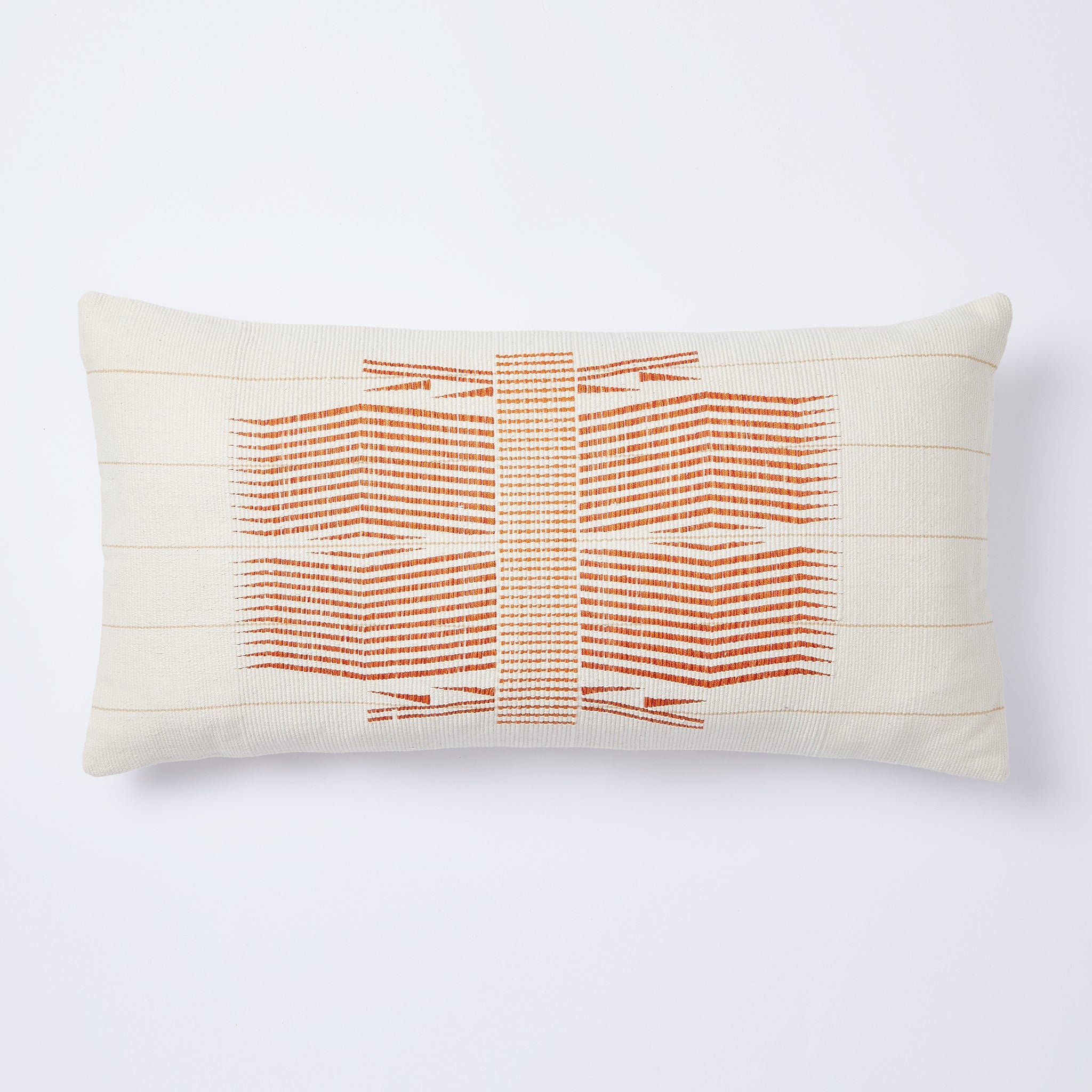 Pillow Milka from Nagaland. Handwoven from soft cotton by master weavers in India in a Fairtrade environment.