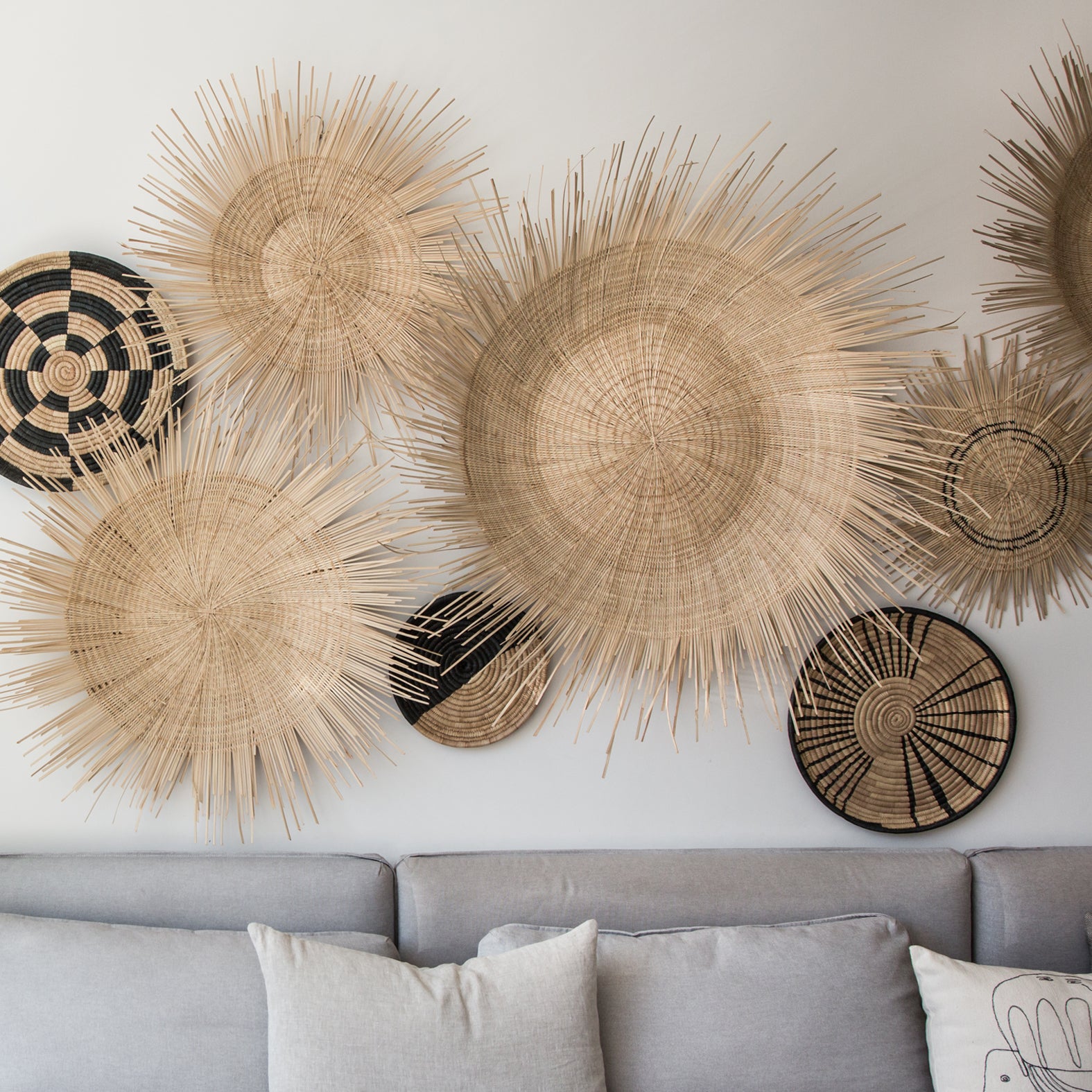 Group photo wall decoration "Sun plate". Hand-woven from palm fibres.
