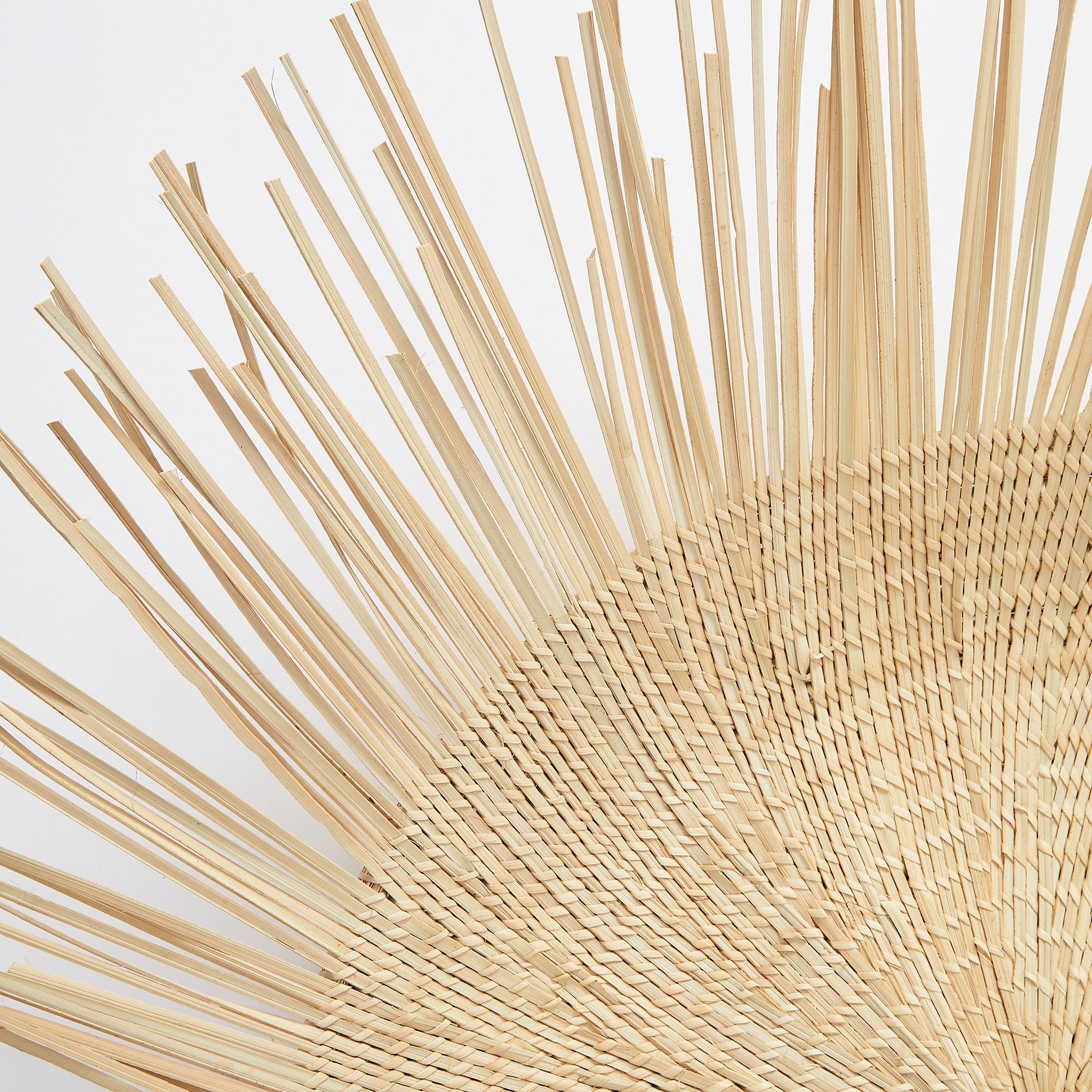 BY NATIVE Sun plate with rays, hand-woven from palm leaves in Malawi