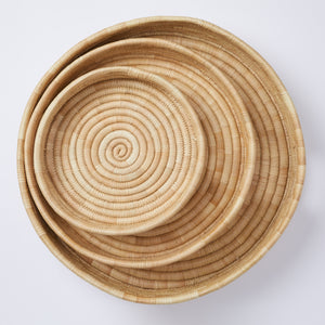 Set of trays "Umi". A casual all-rounder for your home and available in three sizes.