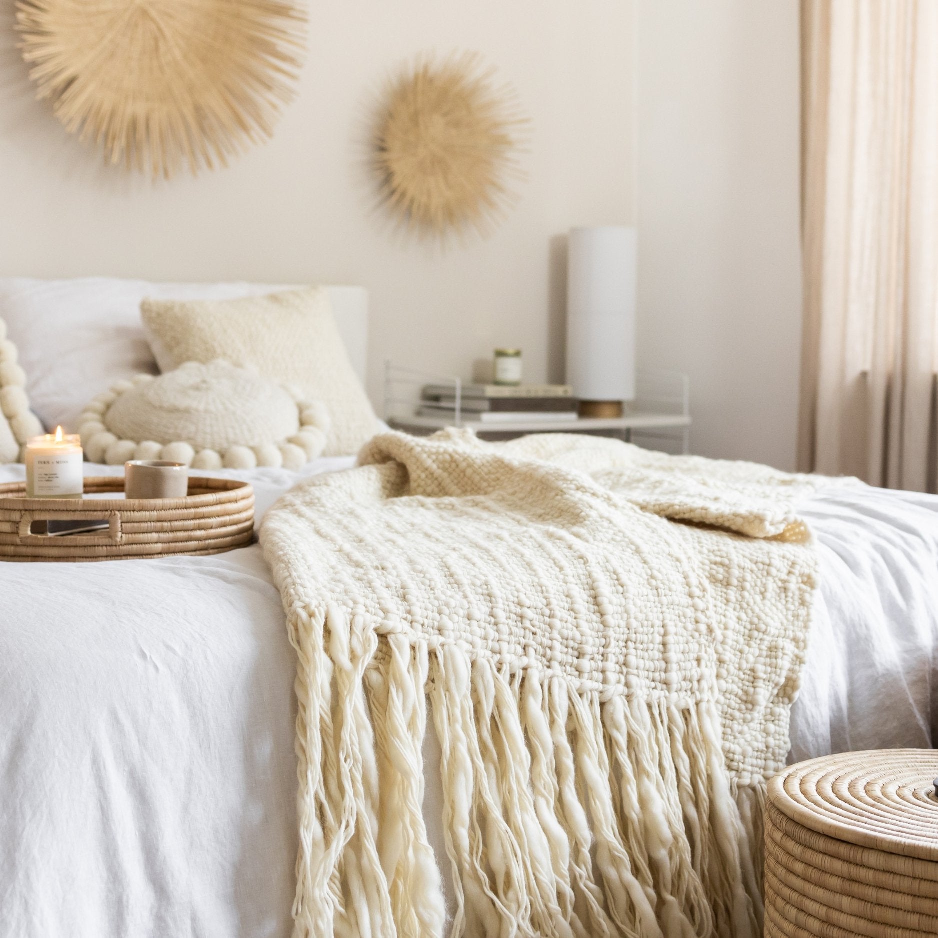 Natural bedroom: hand woven merino wool blanket Sueño - By Native