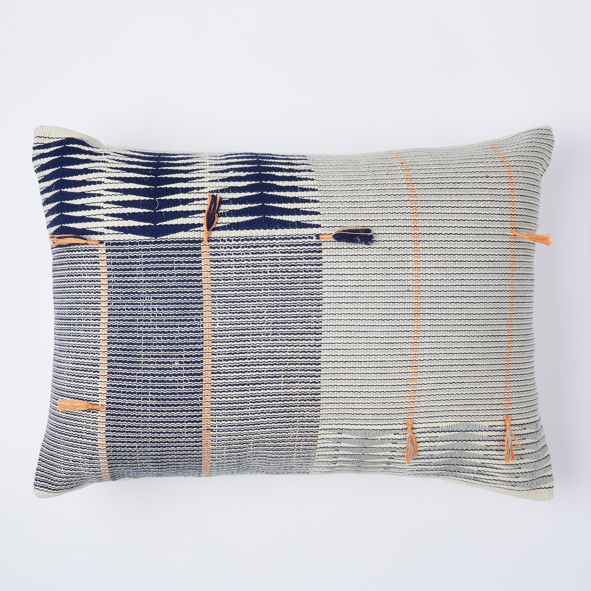 Hand-woven cushion Jotsoma 40x60 - By Native