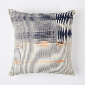 Hand woven cushion Jotsoma - By Native